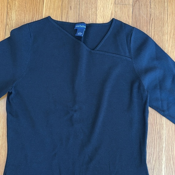 Ann Taylor Shirt - Picture 2 of 9